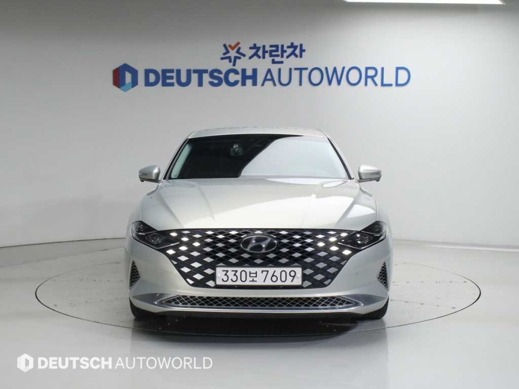 HYUNDAI Grandeur - Vista 3