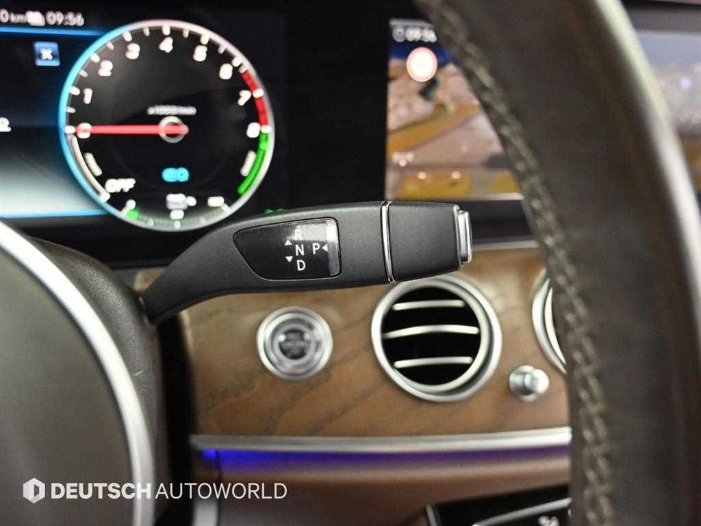 Mercedes Benz E class - Vista 9