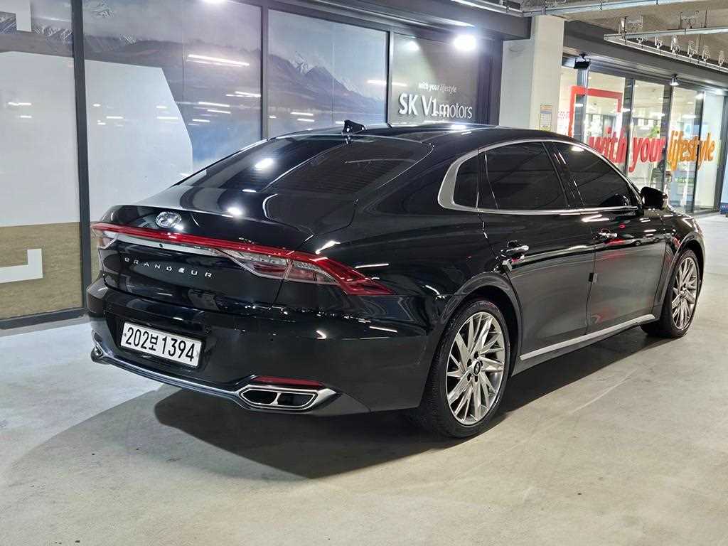 HYUNDAI Grandeur - Vista 5