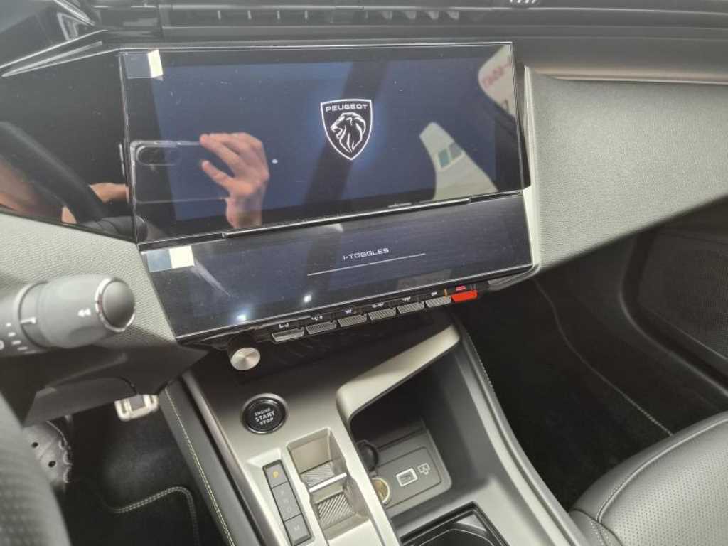 Peugeot 408 - Vista 4