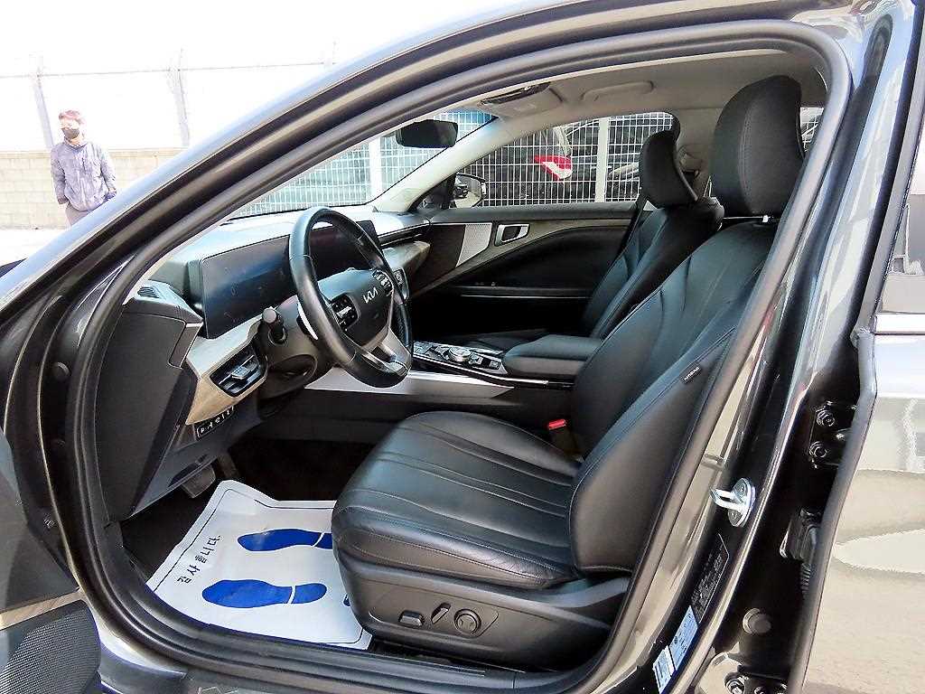 KIA K8 - Vista 5