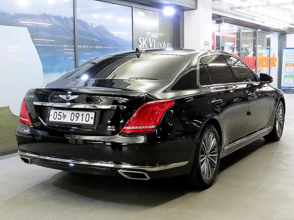 Genesis EQ900 - Vista 4