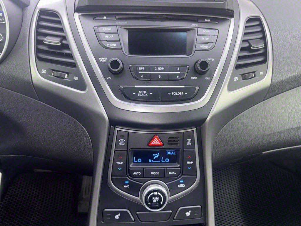 HYUNDAI Avante - Vista 12
