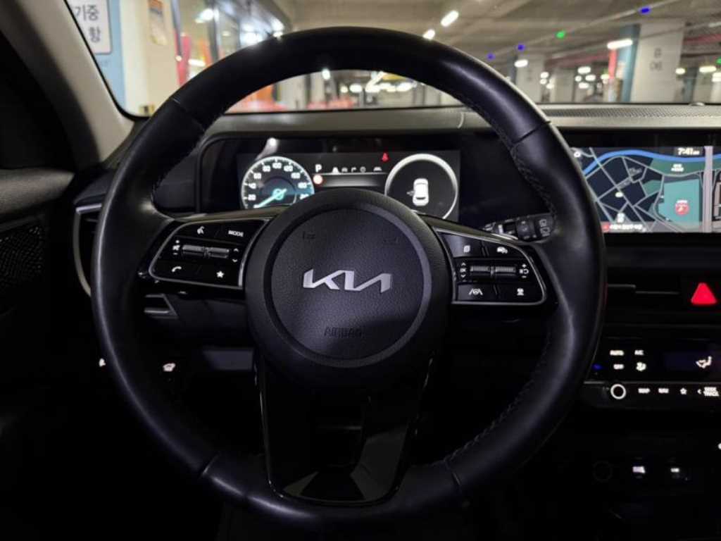 KIA Seltos - Vista 8