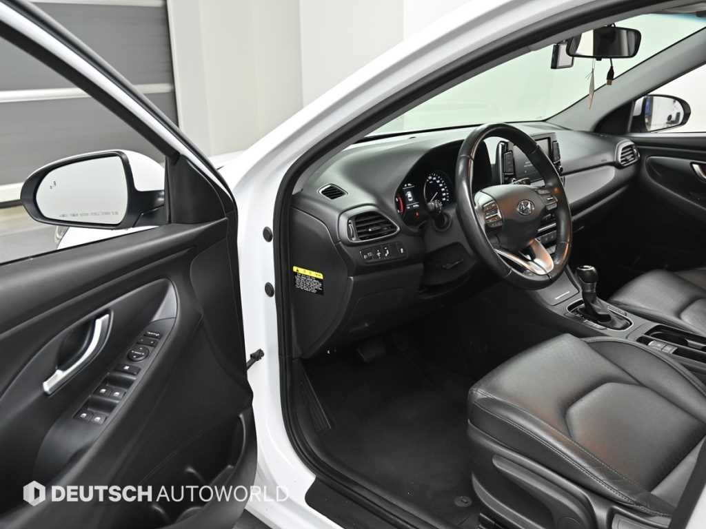 HYUNDAI i30 - Vista 11