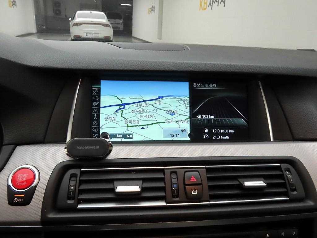 BMW 5 Series - Vista 8