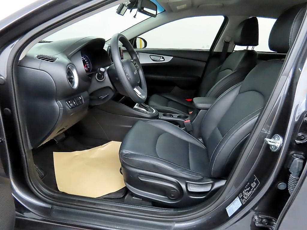 KIA K3 - Vista 5