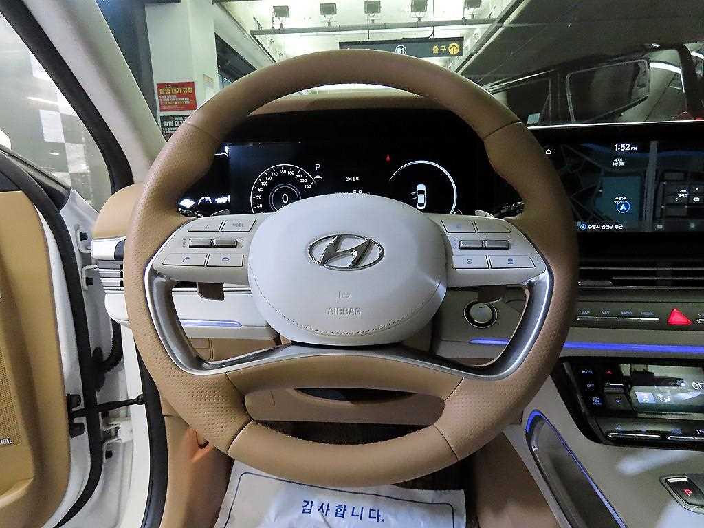HYUNDAI Grandeur - Vista 9