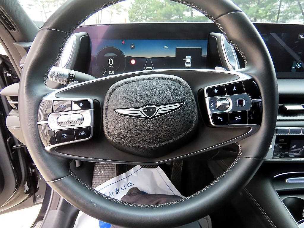 Genesis G90 - Vista 8