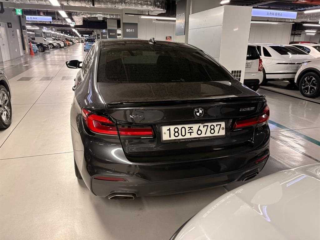 BMW 5 Series - Vista 3