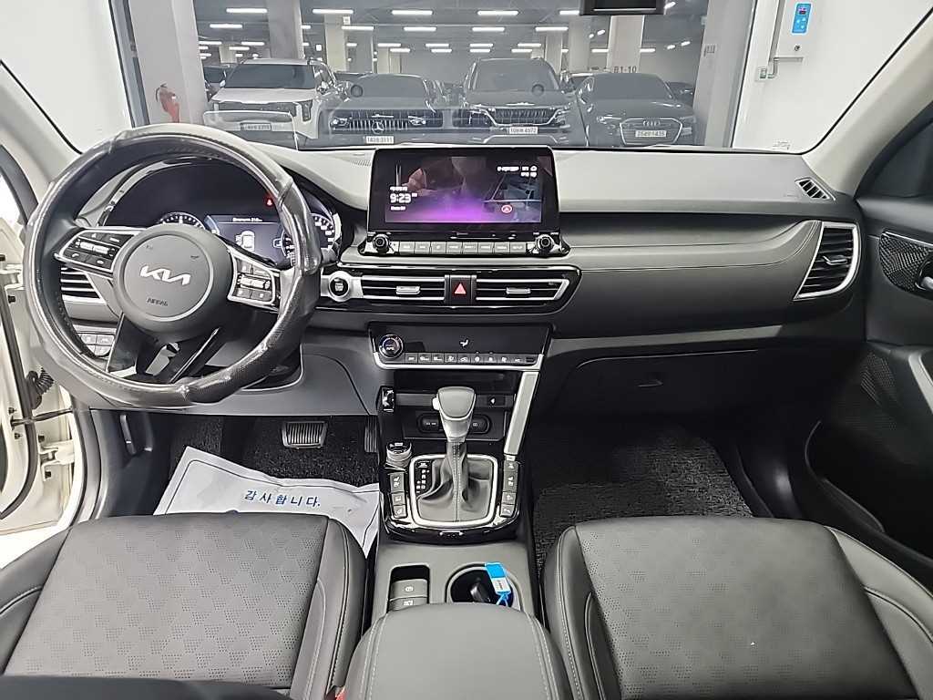 KIA Seltos - Vista 7