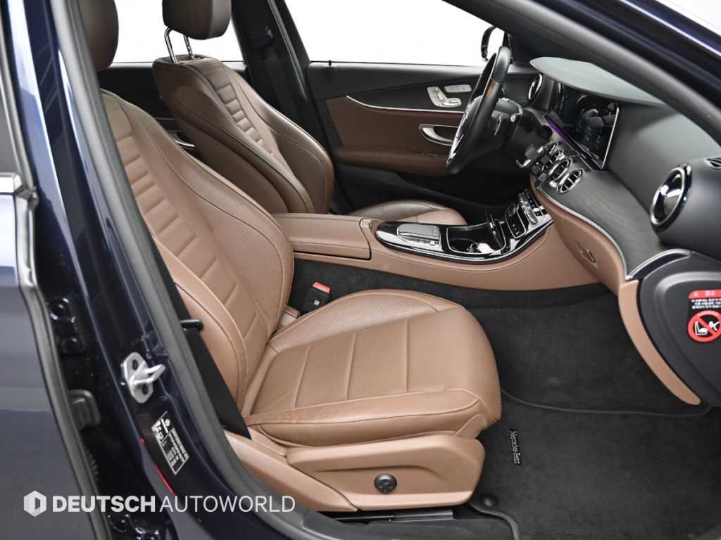 Mercedes Benz E class - Vista 10