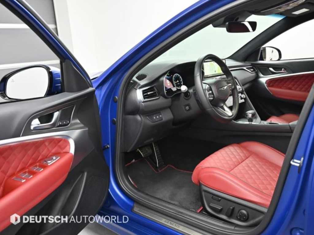 Genesis G70 - Vista 11