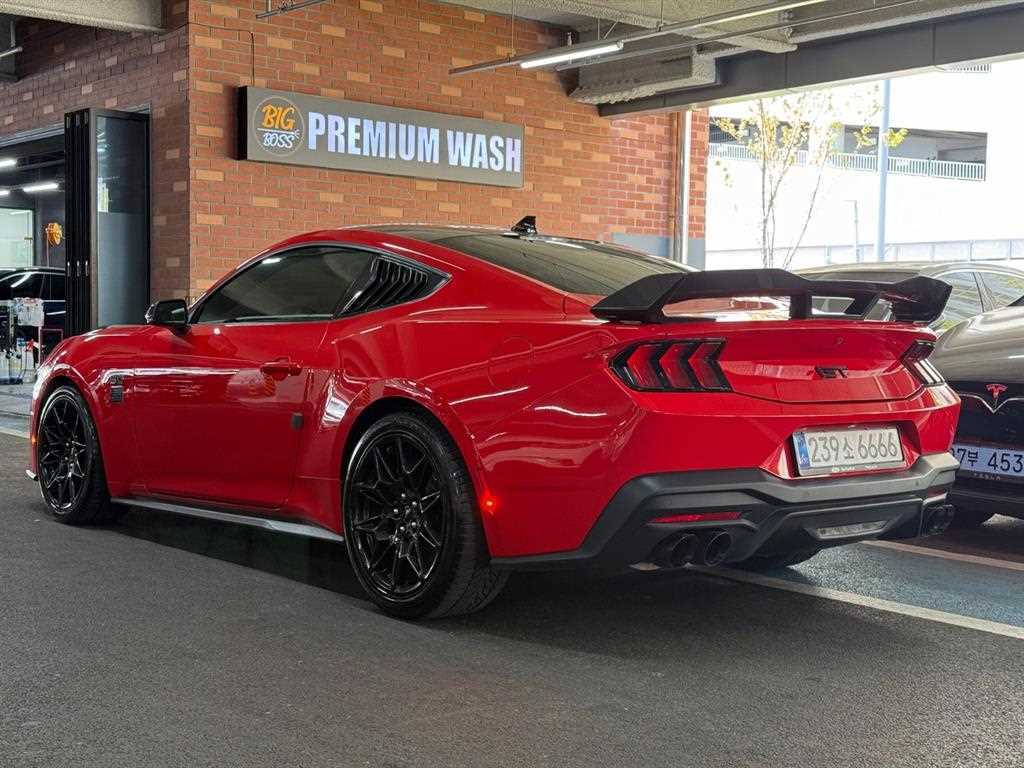 Ford Mustang - Vista 3