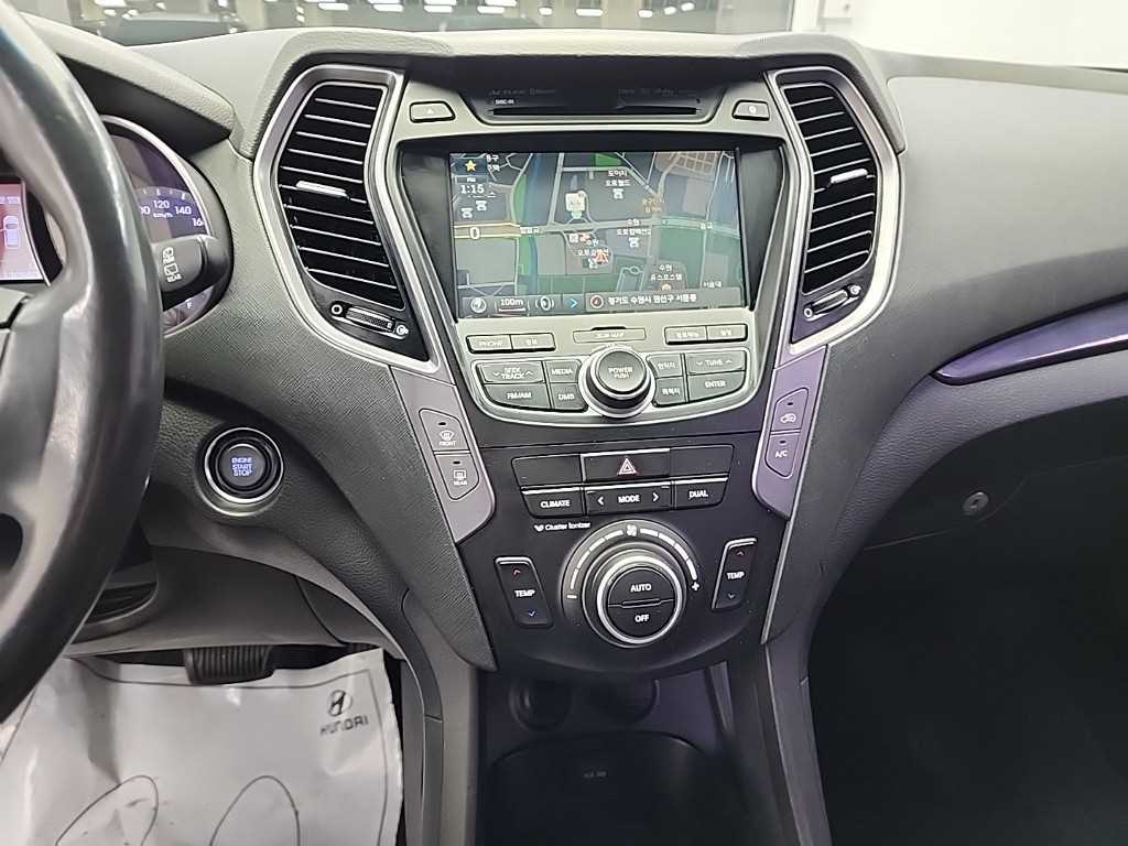 HYUNDAI Santa Fe - Vista 10