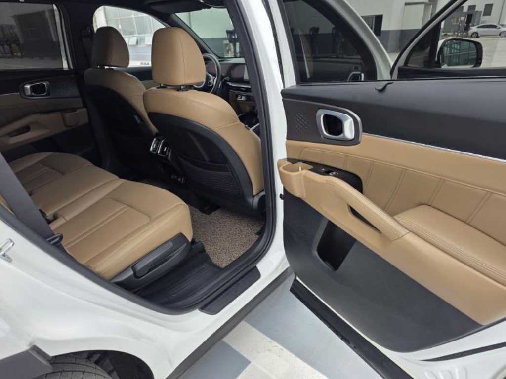 KIA Sorento - Vista 9