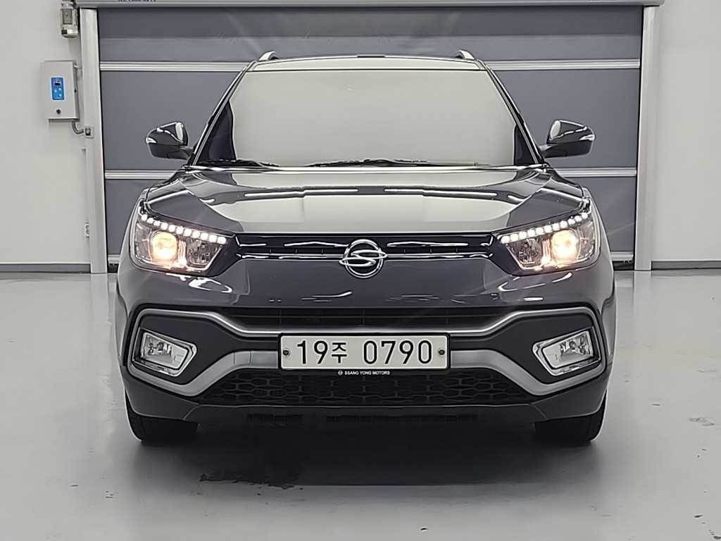 Ssangyong Tivoli - Vista 2