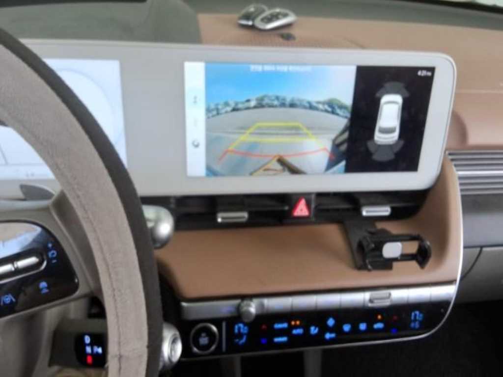 HYUNDAI Ioniq 5 - Vista 7