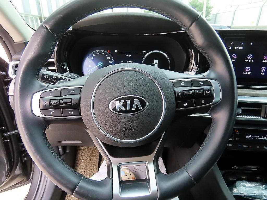 KIA K5 - Vista 8