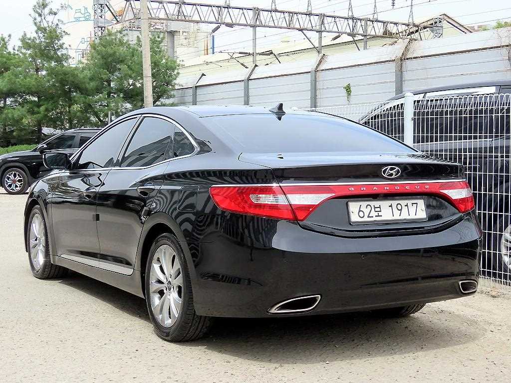 HYUNDAI Grandeur - Vista 3