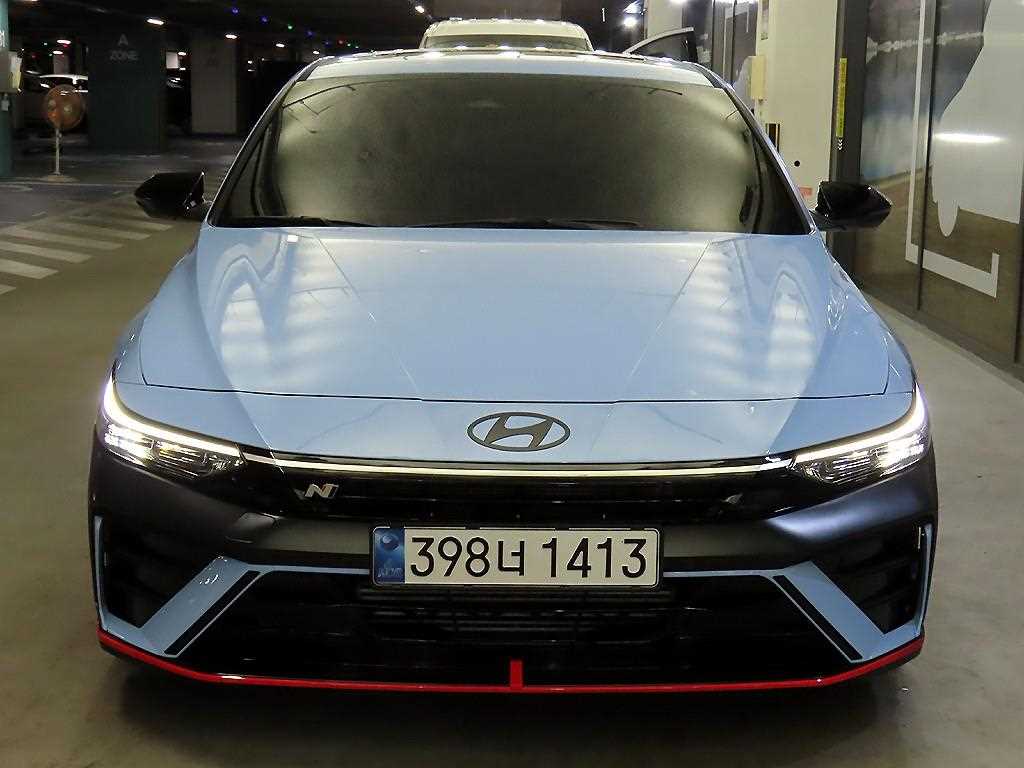 HYUNDAI Avante - Vista 2