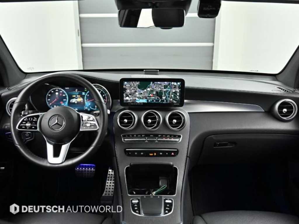 Mercedes Benz GLC Class - Vista 6