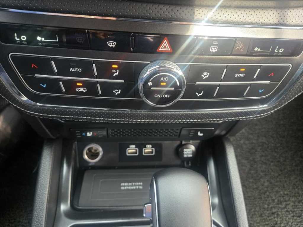 Ssangyong Rexton - Vista 8