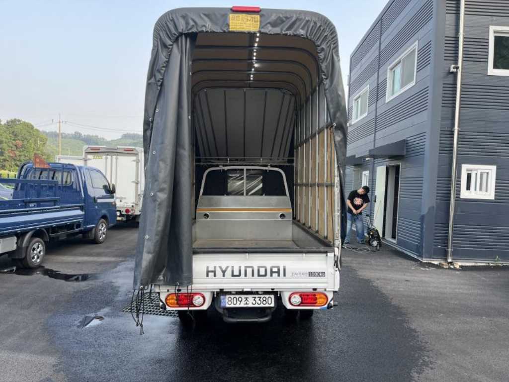 Small Truck Cargo (small) - Vista 5