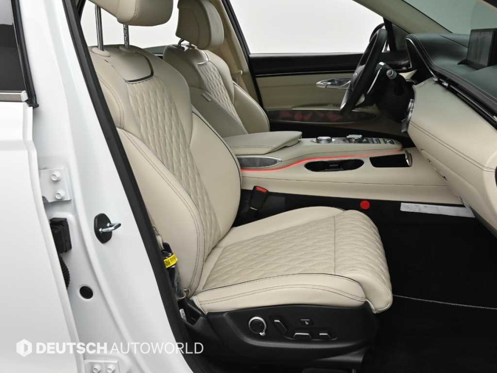 Genesis GV70 - Vista 10