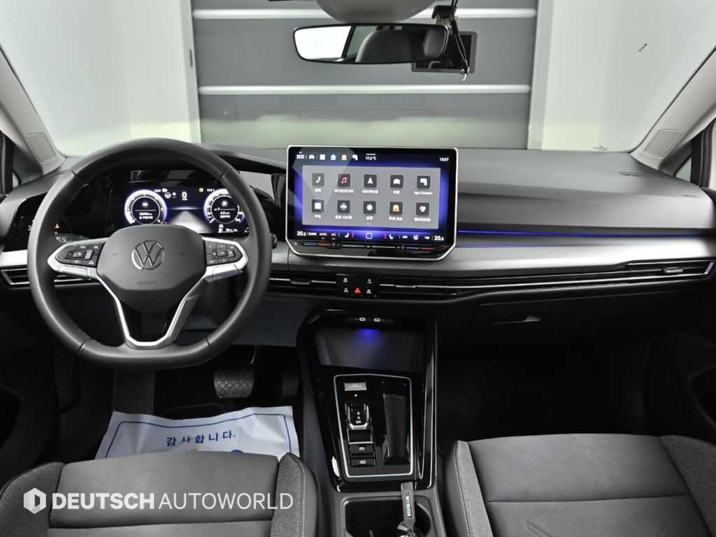 Volkswagen Golf - Vista 7