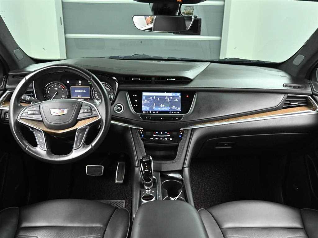 Cadillac XT5 - Vista 7