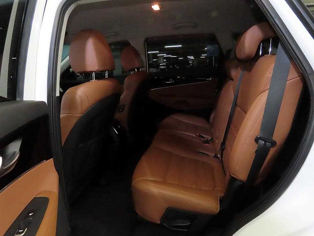 KIA Sorento - Vista 7