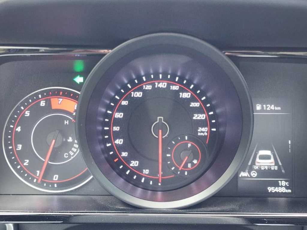 HYUNDAI Avante - Vista 12