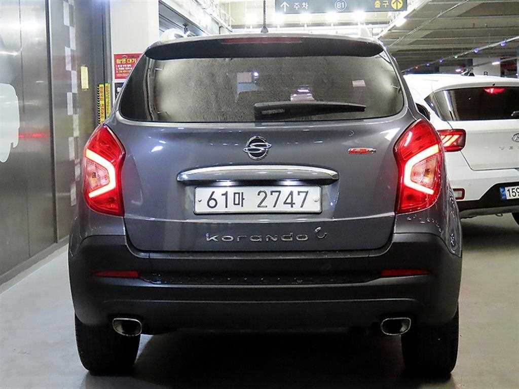 Ssangyong Korando - Vista 5