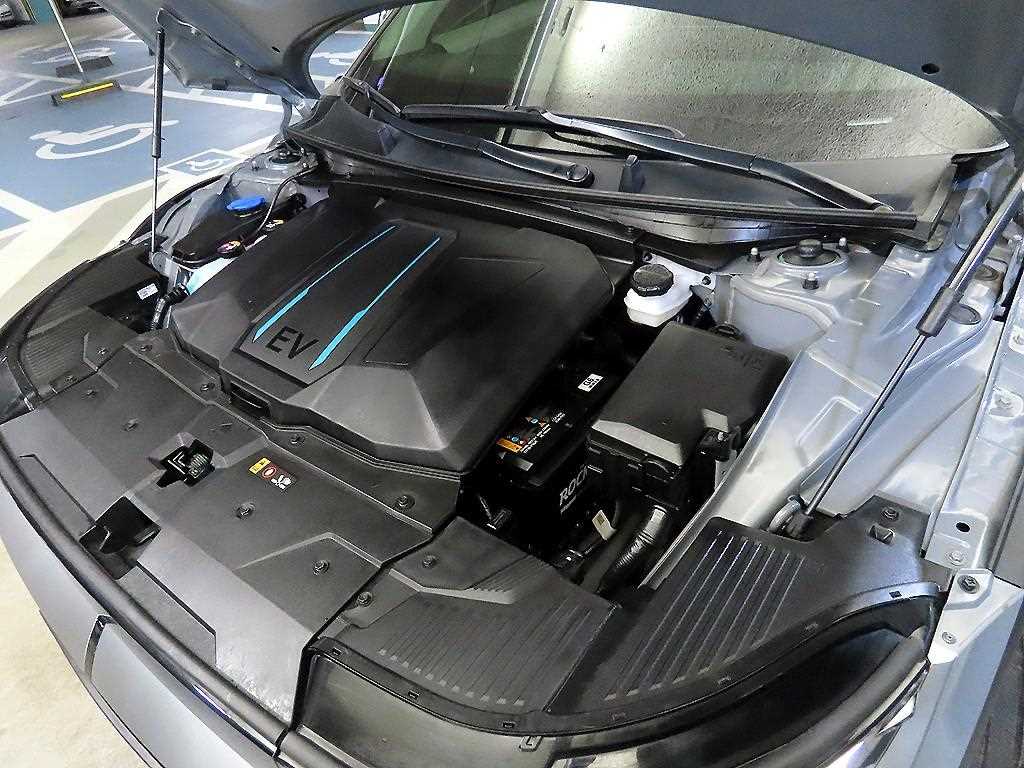 HYUNDAI Ioniq 5 2023 Gris - Importación desde Corea - HF Imports Iquique - Foto 19