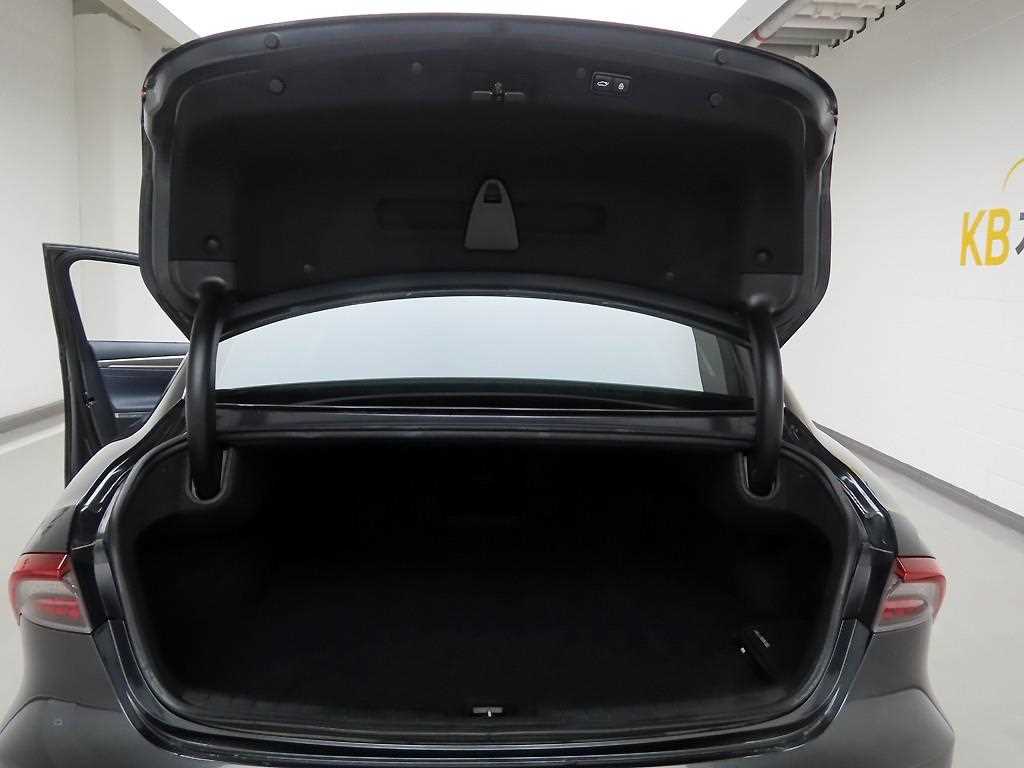 HYUNDAI Grandeur - Vista 5