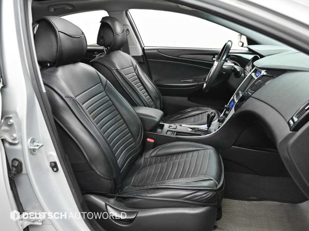 HYUNDAI Sonata - Vista 10