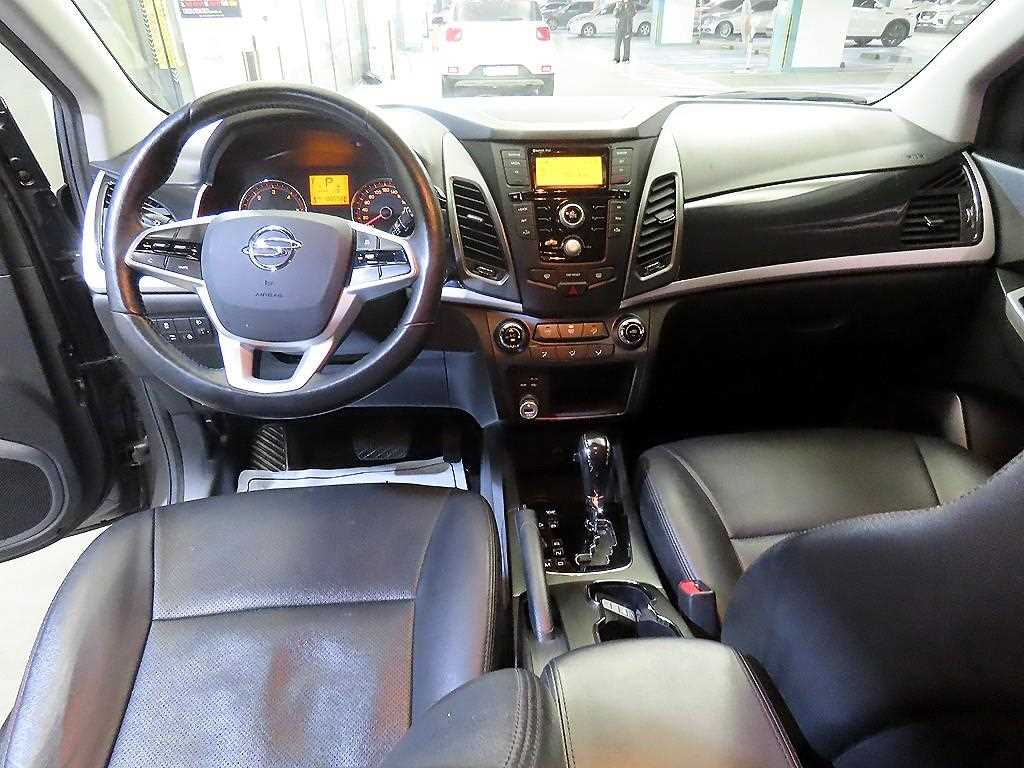 Ssangyong Korando - Vista 10