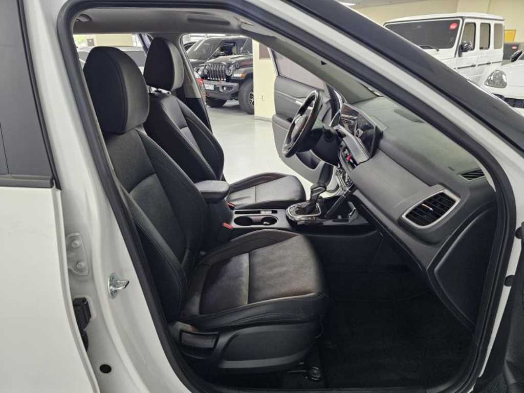 KIA Seltos - Vista 7