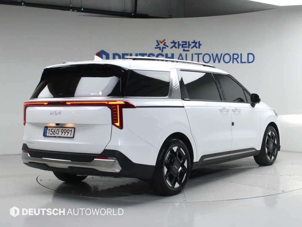 KIA Carnival - Vista 2