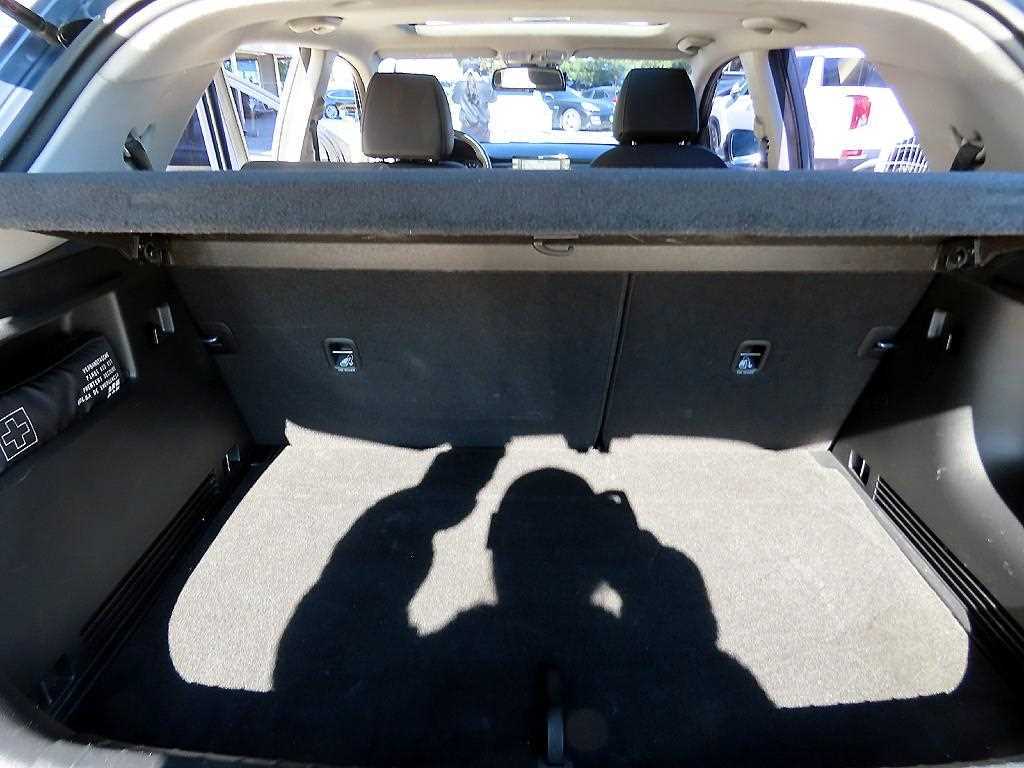 KIA Stonic - Vista 10