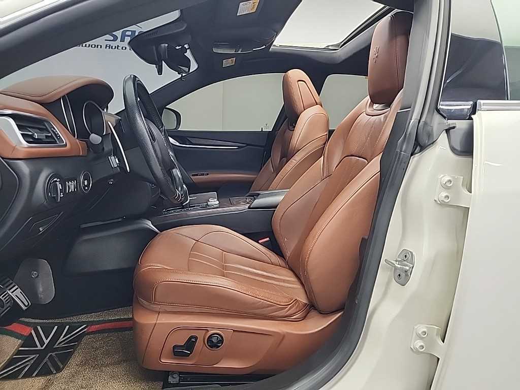 Maserati Ghibli - Vista 11