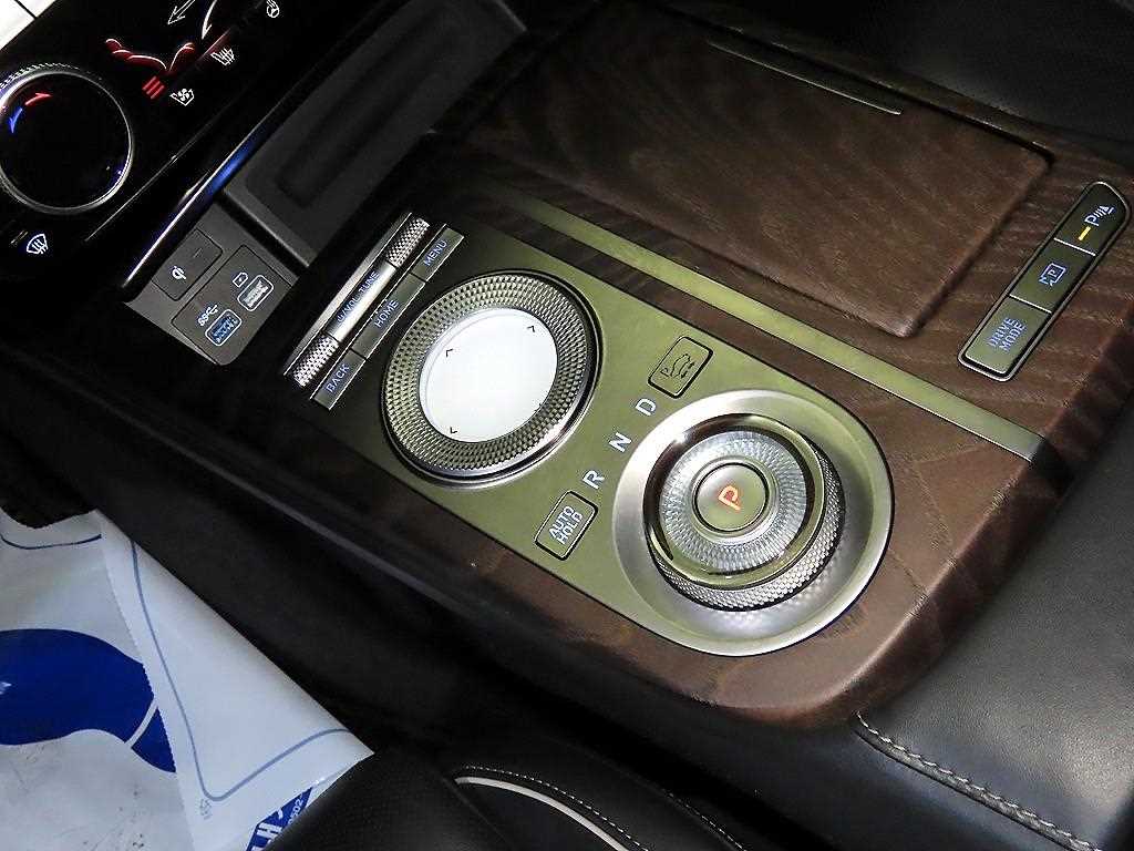 Genesis G80 - Vista 12