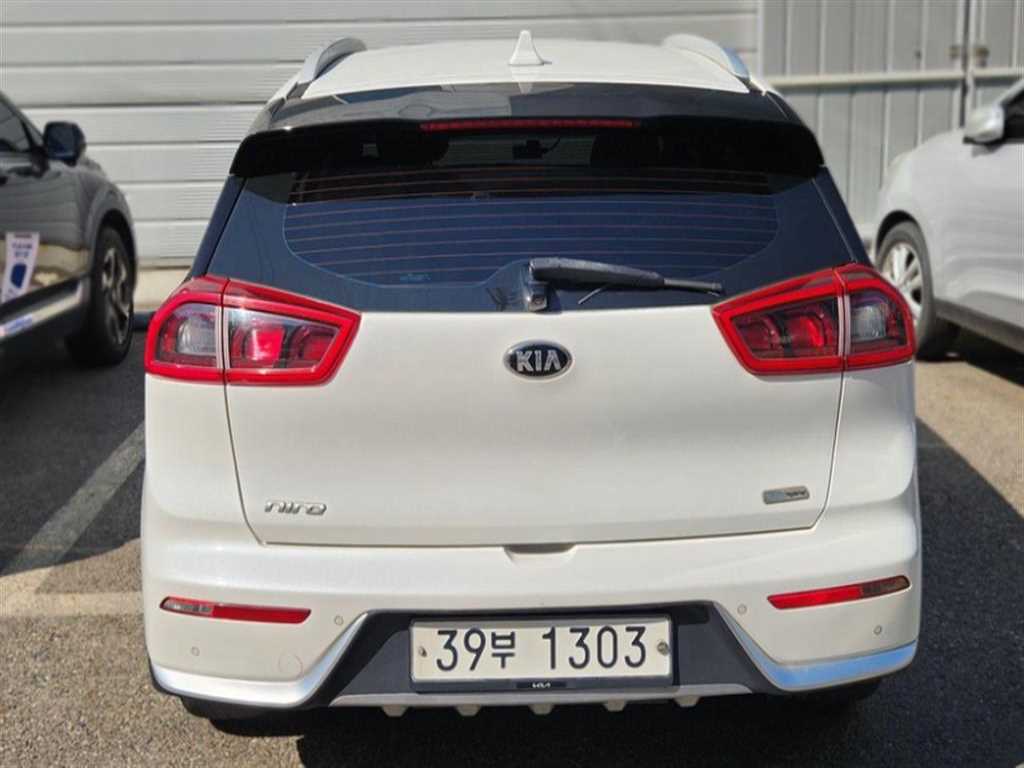 KIA Niro 2018 Blanco - Importación desde Corea - HF Imports Iquique - Foto 1