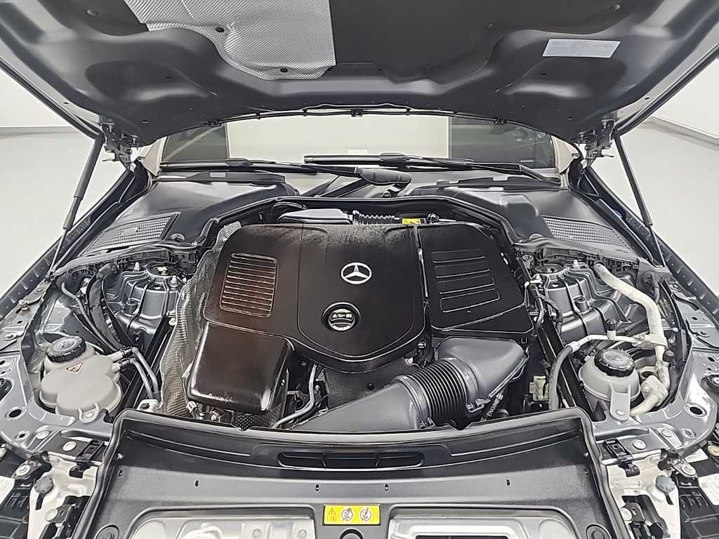 Mercedes Benz C Class - Vista 5