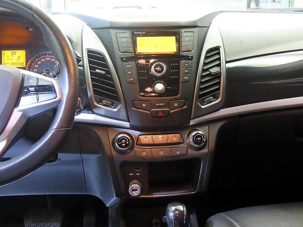 Ssangyong Korando - Vista 11