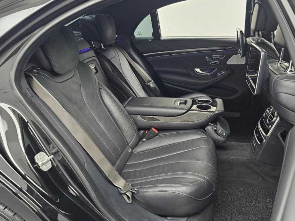 Mercedes Benz S Class - Vista 12