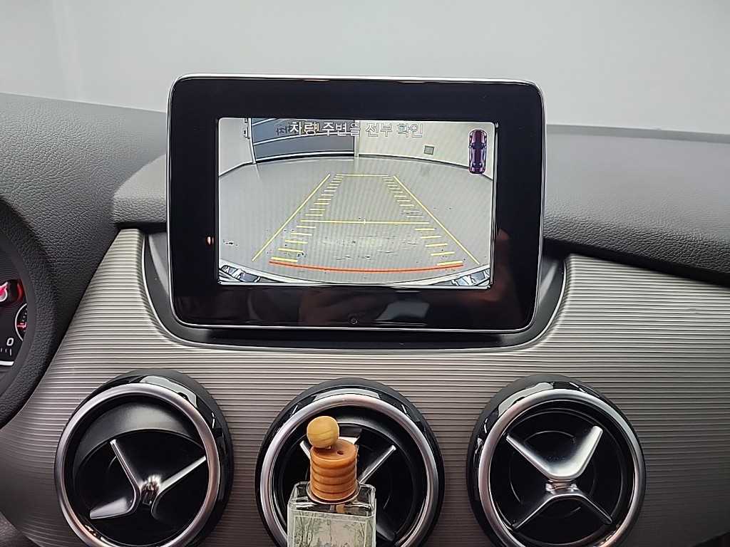 Mercedes Benz B Class (MY B) 2016 Blanco - Importación desde Corea - HF Imports Iquique - Foto 15