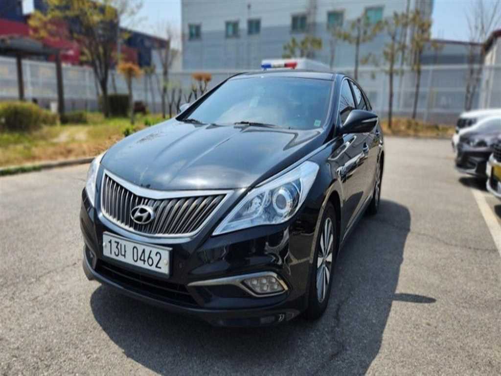 HYUNDAI Grandeur - Vista 2