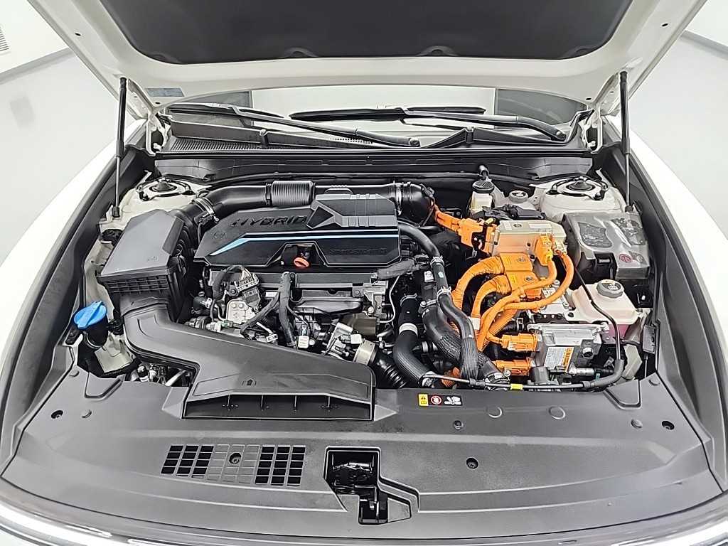 HYUNDAI Grandeur - Vista 5